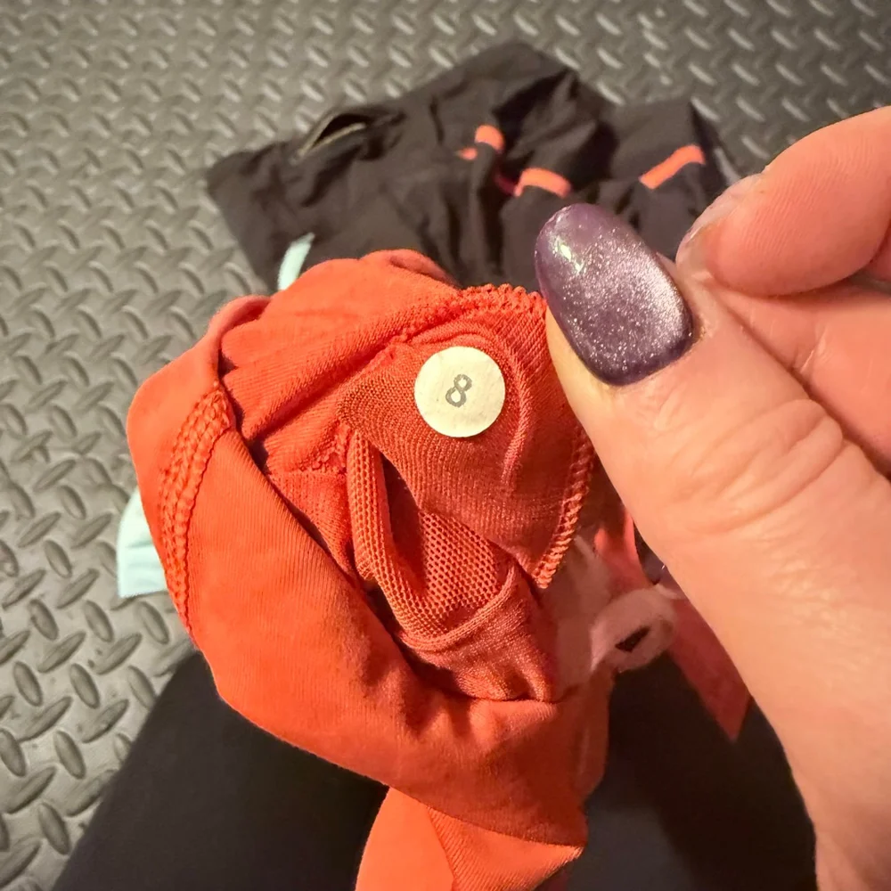 lululemon work out bundle, size 6/8 - Picture 6 of 7
